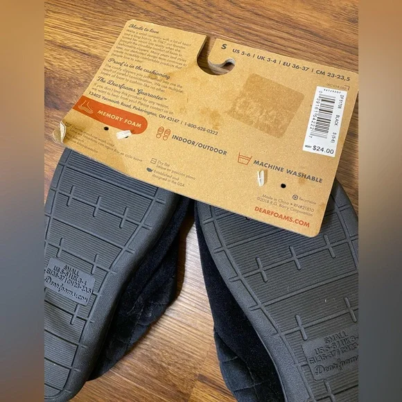 NWT Women’s Dearfoams Memory Foam Slippers Black Size Small 5-6 - Picture 3 of 3